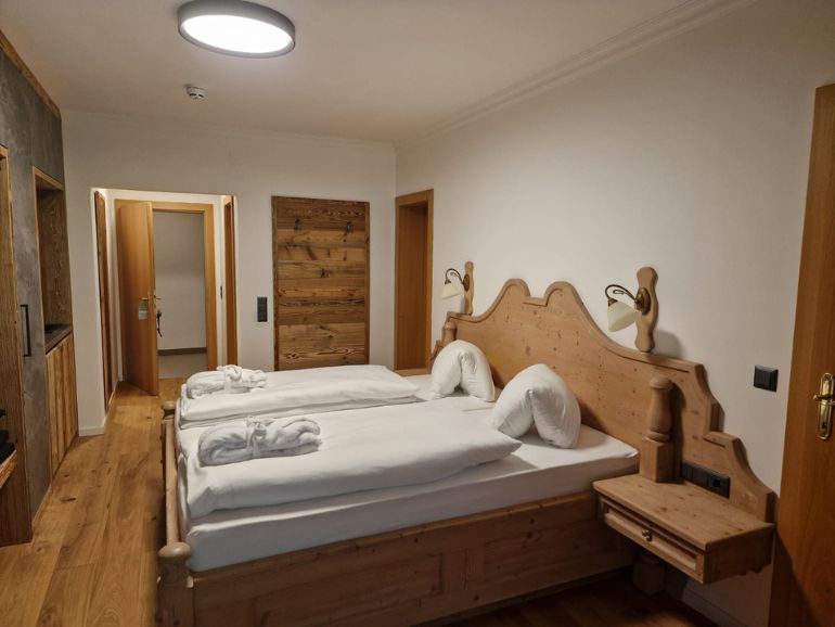 Verbindungszimmer zu Suite Kärnten Hotel Kärntnerhof Heiligenblut
