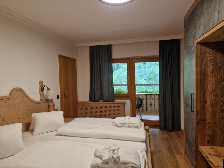Verbindungszimmer zu Suite Kärnten Hotel Kärntnerhof Heiligenblut