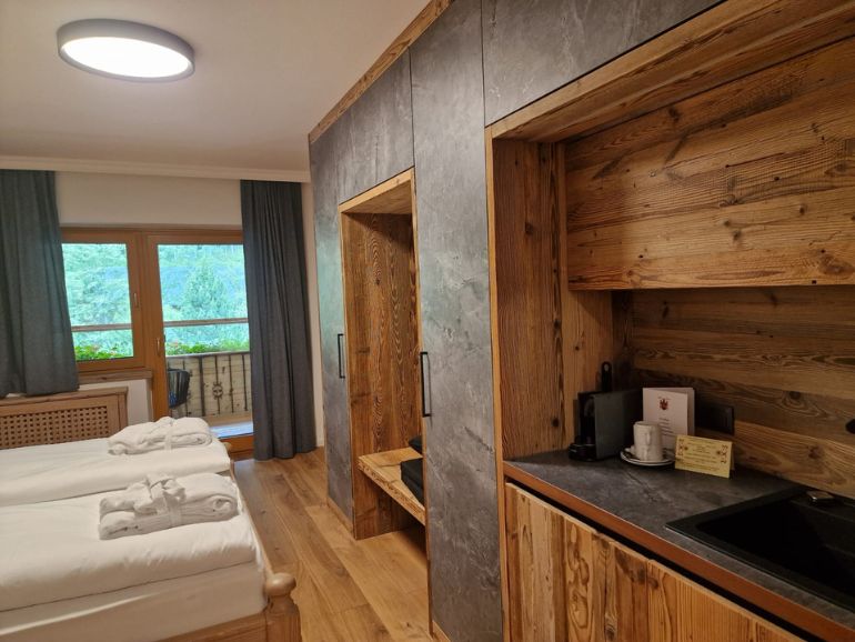 Verbindungszimmer zu Suite Kärnten Hotel Kärntnerhof Heiligenblut